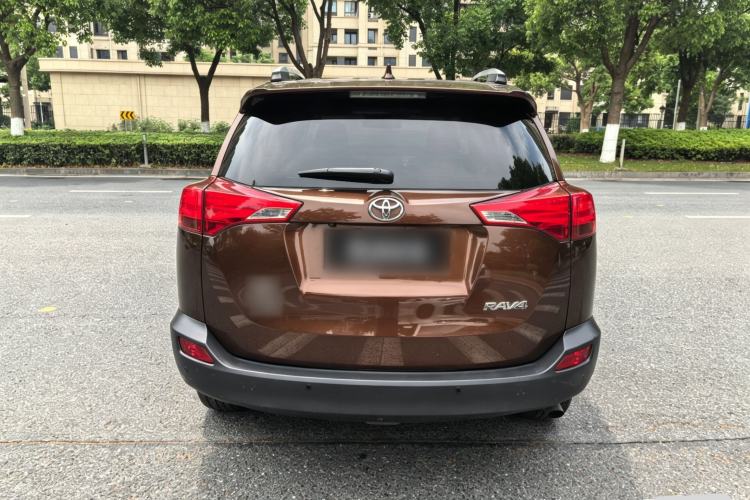 Used Toyota RAV4 2015 2.0L CVT Two-Wheel Drive Fashion Edition Exterior 3