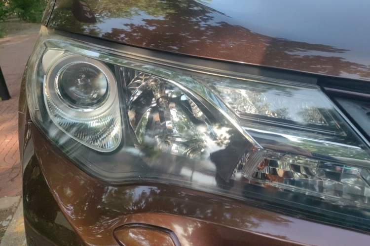 Used Toyota RAV4 2015 2.5L Automatic 4x4 Elite Edition Exterior 6