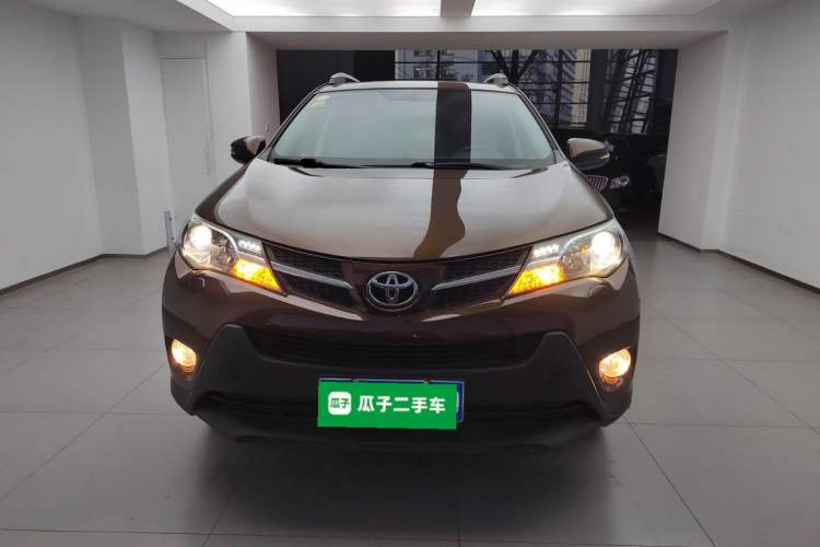 Used Toyota RAV4 2015 2.5L Automatic 4x4 Elite Edition Front