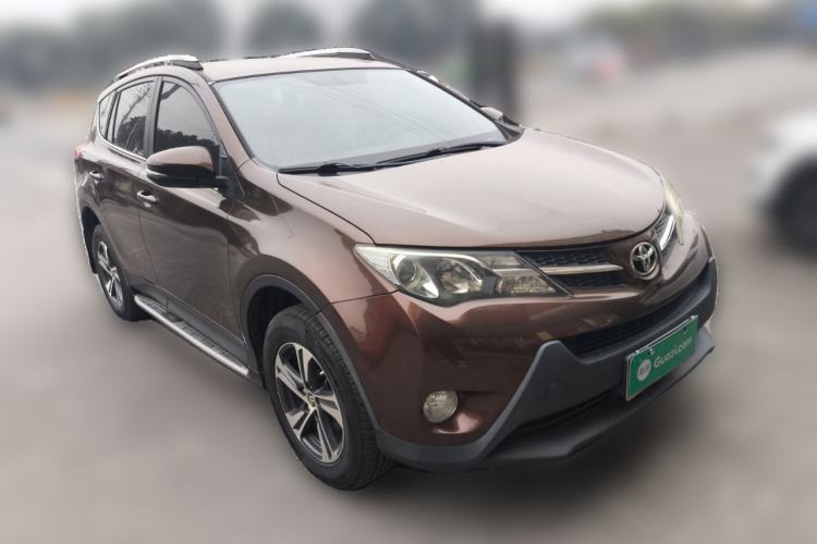 Used Toyota RAV4 2015 2.0L CVT Two-Wheel Drive Urban Edition Front Right 45 Deg