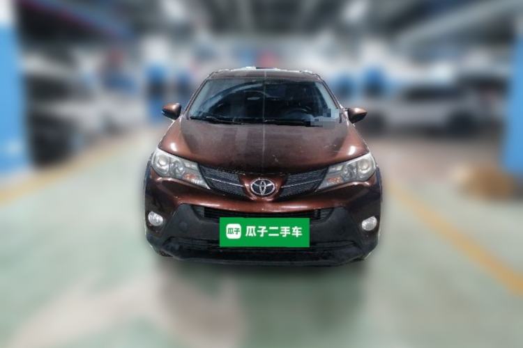 Used Toyota RAV4 2015 2.0L CVT Two-Wheel Drive Fashion Edition Front
