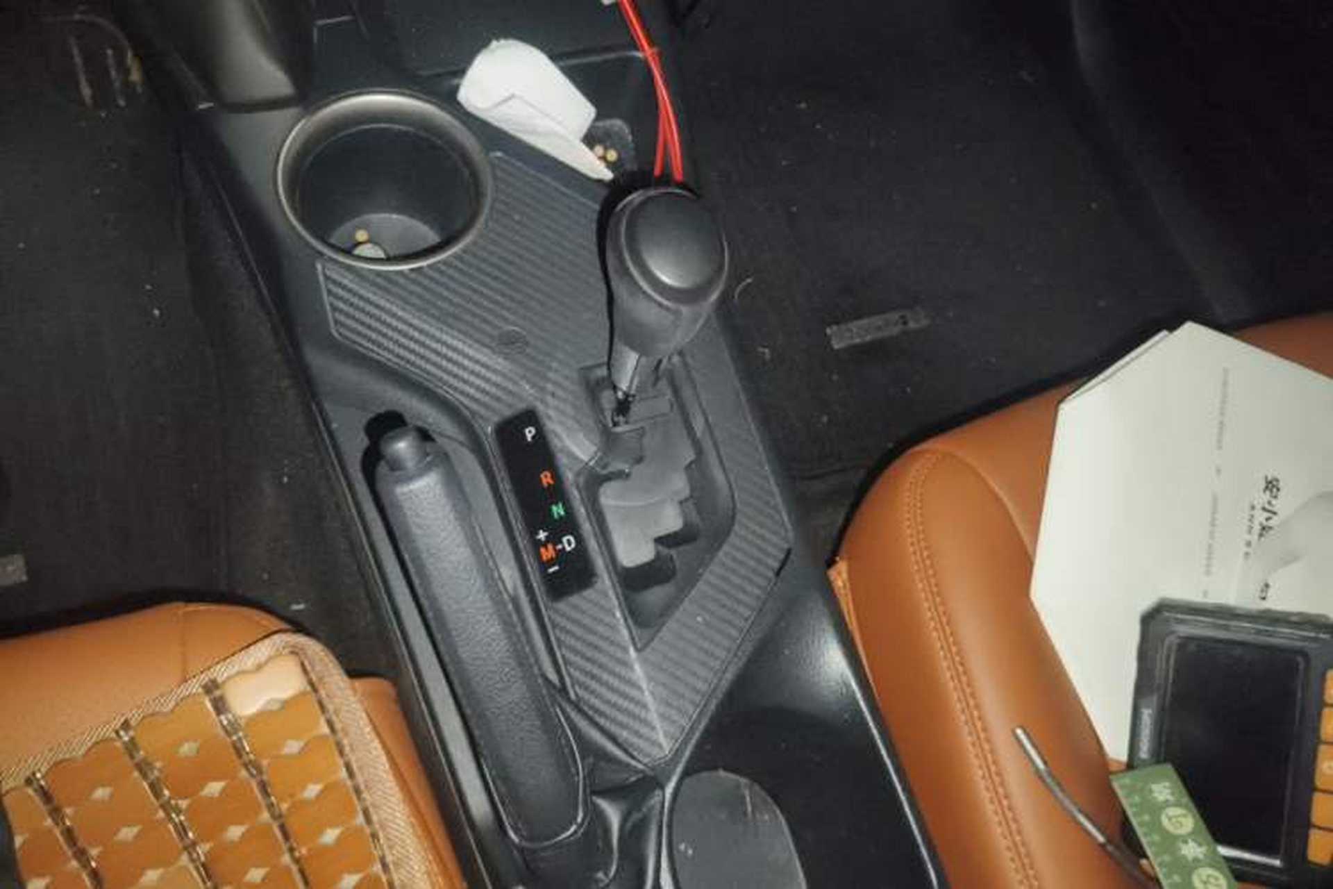 Used Toyota RAV4 2015 2.0L CVT Two-Wheel Drive Fashion Edition Gear Lever