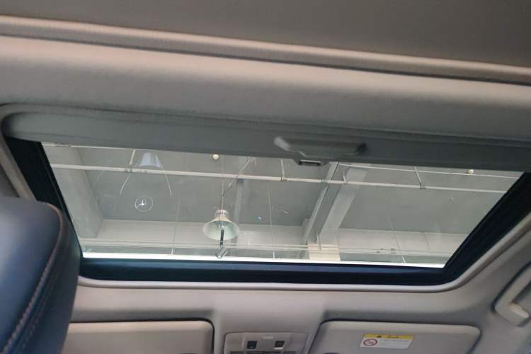 Used Toyota RAV4 2015 2.5L Automatic 4x4 Elite Edition Headliner