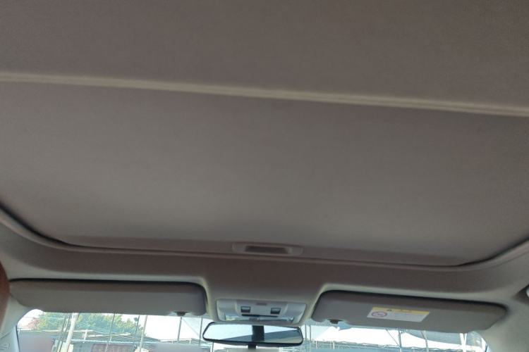 Used Toyota RAV4 2015 2.0L CVT Two-Wheel Drive Fashion Edition Headliner