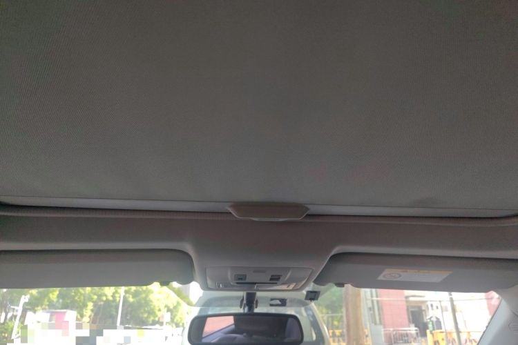 Used Toyota RAV4 2015 2.5L Automatic 4x4 Elite Edition Headliner