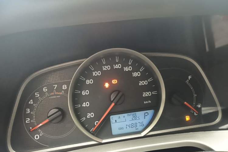 Used Toyota RAV4 2015 2.0L CVT Two-Wheel Drive Fashion Edition Instrument Cluster