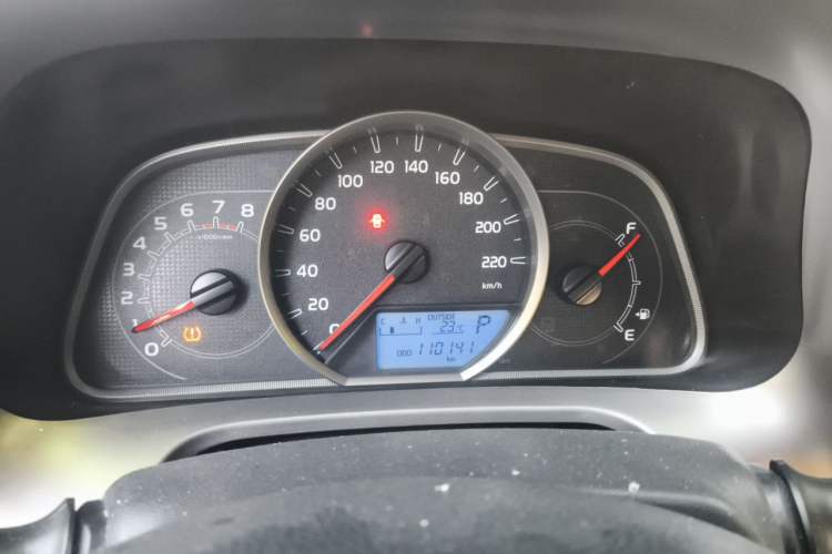 Used Toyota RAV4 2015 2.0L CVT Two-Wheel Drive Fashion Edition Instrument Cluster