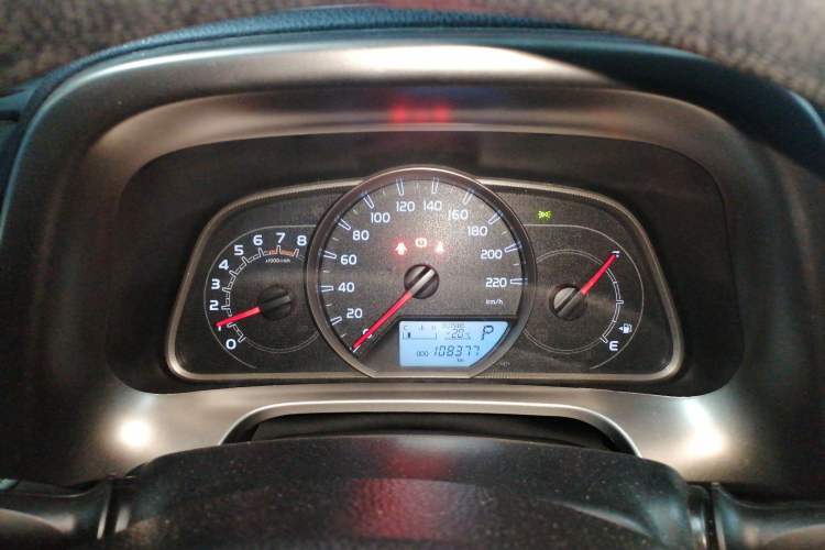 Used Toyota RAV4 2015 2.0L CVT Two-Wheel Drive Fashion Edition Instrument Cluster