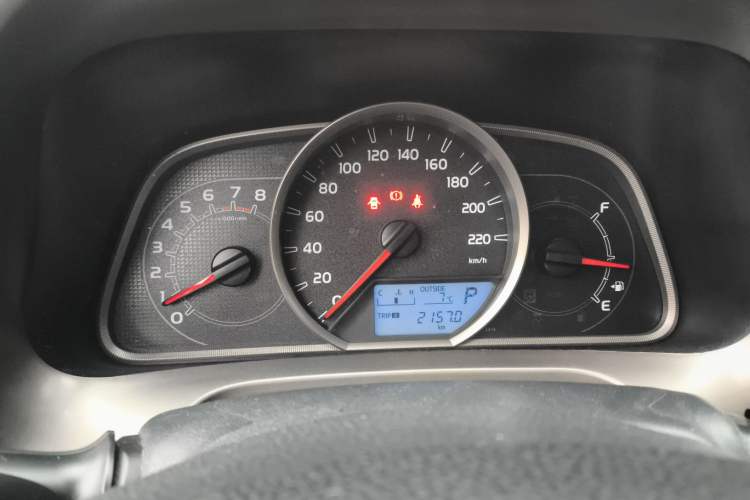 Used Toyota RAV4 2015 2.0L CVT Two-Wheel Drive Urban Edition Instrument Cluster