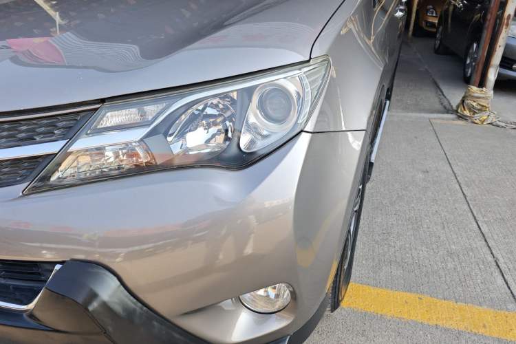 Used Toyota RAV4 2015 2.0L CVT Two-Wheel Drive Fashion Edition Left Front Headlight