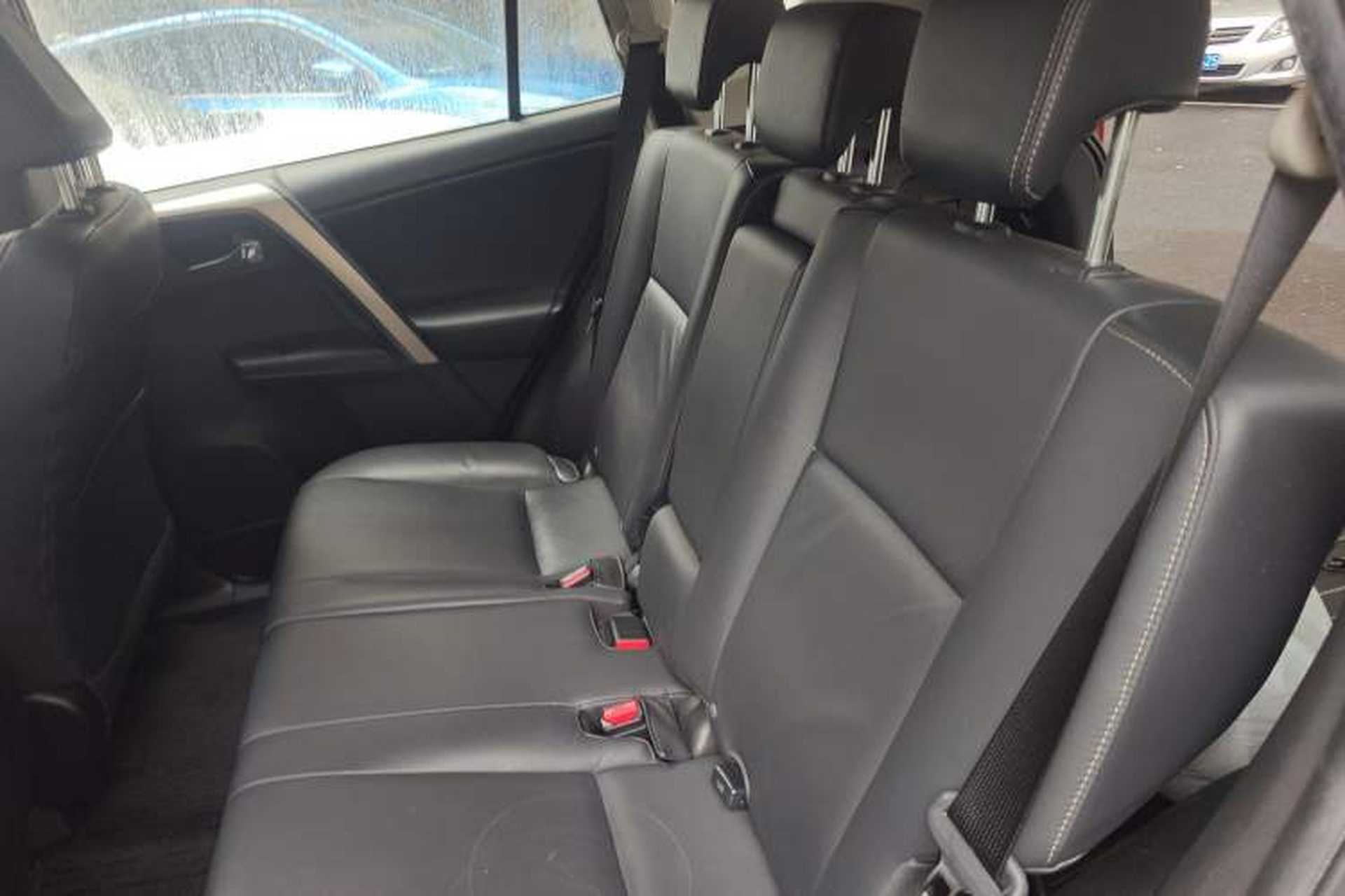 Used Toyota RAV4 2015 2.0L CVT Four-Wheel Drive New Edition Left Rear Seat