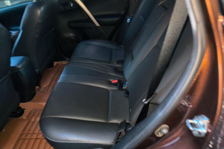 Used Toyota RAV4 2015 2.0L CVT Four-Wheel Drive New Edition Left Rear Seat