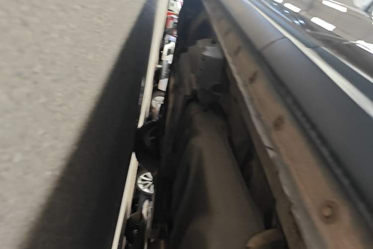 Used Toyota RAV4 2015 2.0L CVT Two-Wheel Drive Fashion Edition Left Side Sill