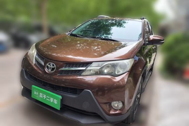 Used Toyota RAV4 2015 2.0L CVT Two-Wheel Drive Fashion Edition