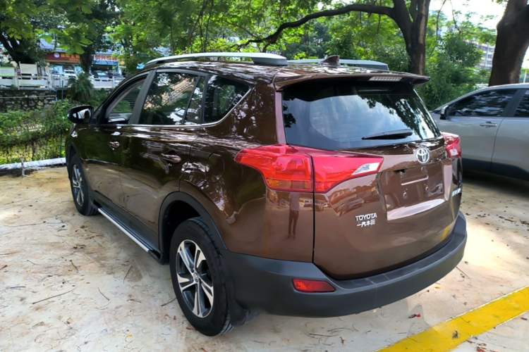 Used Toyota RAV4 2015 2.0L CVT Two-Wheel Drive Urban Edition Rear Left 45 Deg