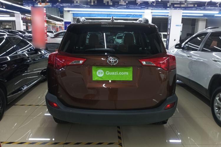 Used Toyota RAV4 2015 2.0L CVT 4x4 Trend Edition Rear