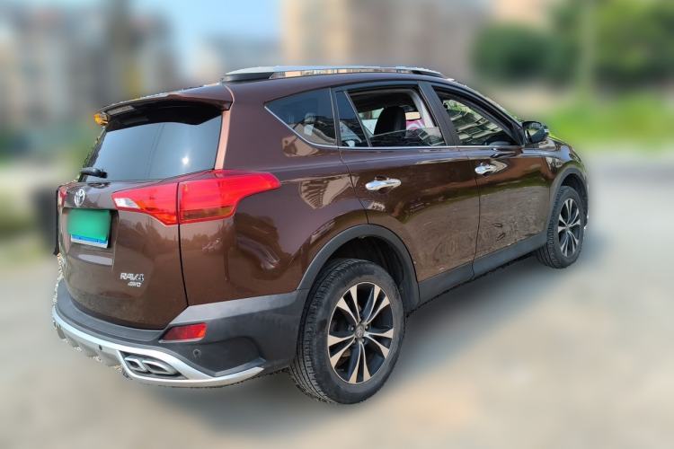Used Toyota RAV4 2015 2.5L Automatic 4x4 Elite Edition Rear Right 45 Deg