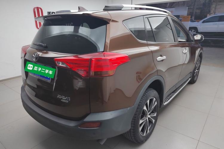 Used Toyota RAV4 2015 2.5L Automatic 4x4 Elite Edition Rear Right 45 Deg