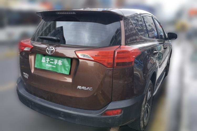 Used Toyota RAV4 2015 2.0L CVT Two-Wheel Drive Urban Edition Rear Right 45 Deg