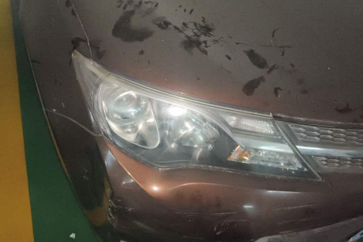 Used Toyota RAV4 2015 2.0L CVT Two-Wheel Drive Fashion Edition Right Front Headlight
