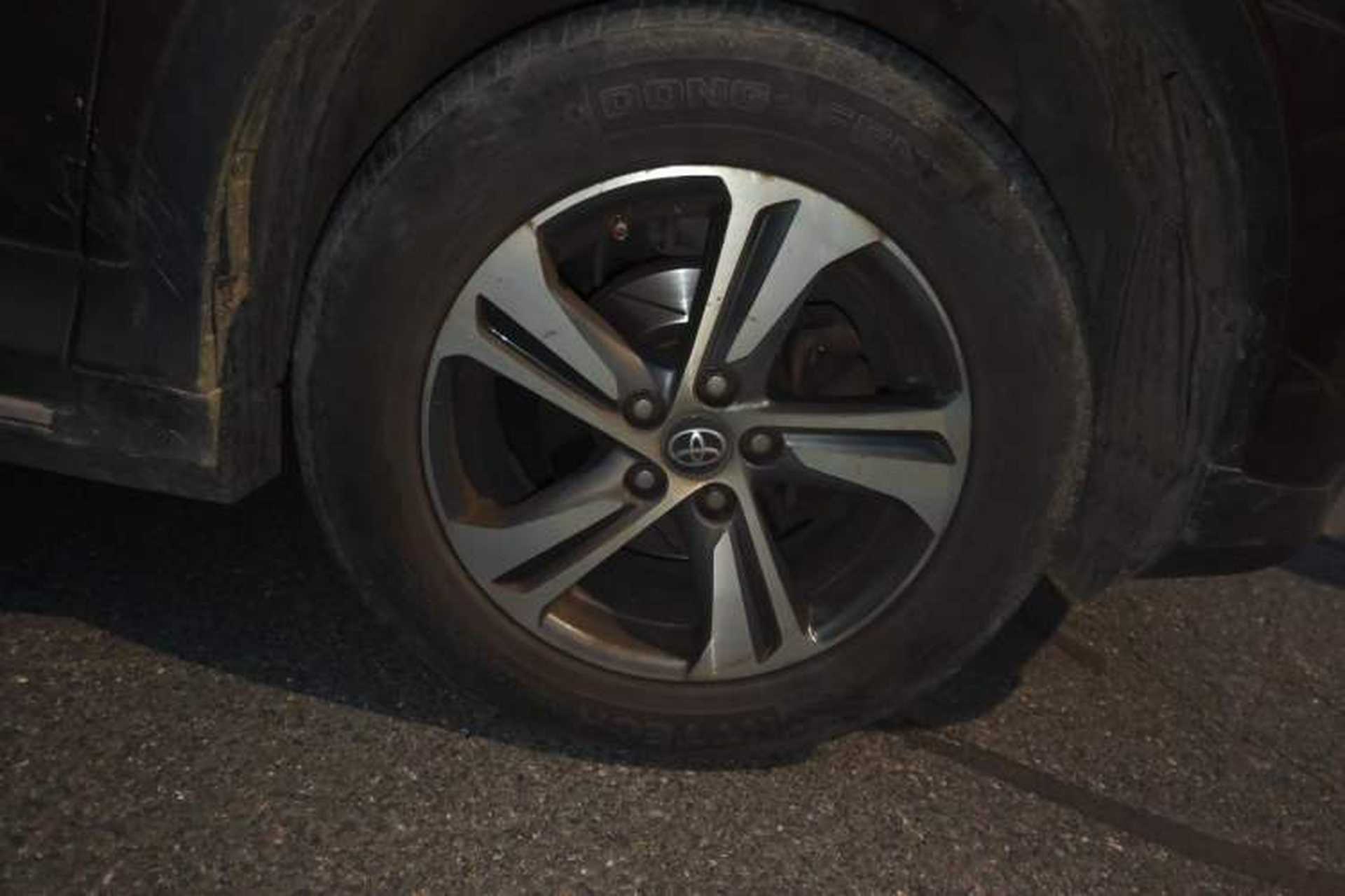 Used Toyota RAV4 2015 2.0L CVT Two-Wheel Drive Fashion Edition Right Front Wheel Hub
