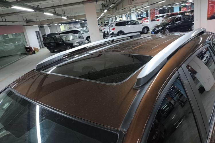 Used Toyota RAV4 2015 2.0L CVT Two-Wheel Drive Fashion Edition Roof