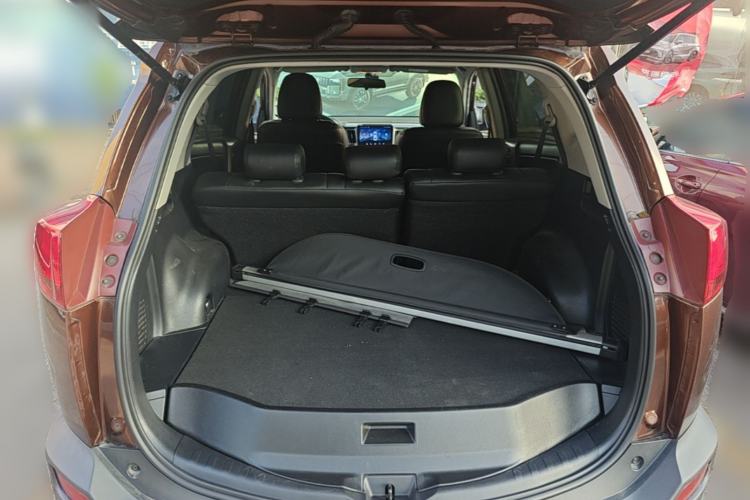 Used Toyota RAV4 2015 2.0L CVT Two-Wheel Drive Fashion Edition Trunk