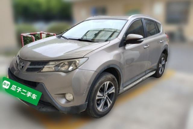 Used Toyota RAV4 2015 2.0L CVT Two-Wheel Drive Fashion Edition