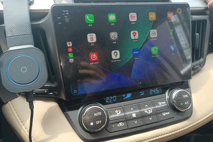 Used Toyota RAV4 2015 2.0L CVT Two-Wheel Drive Fashion Edition Audio And AC Panel