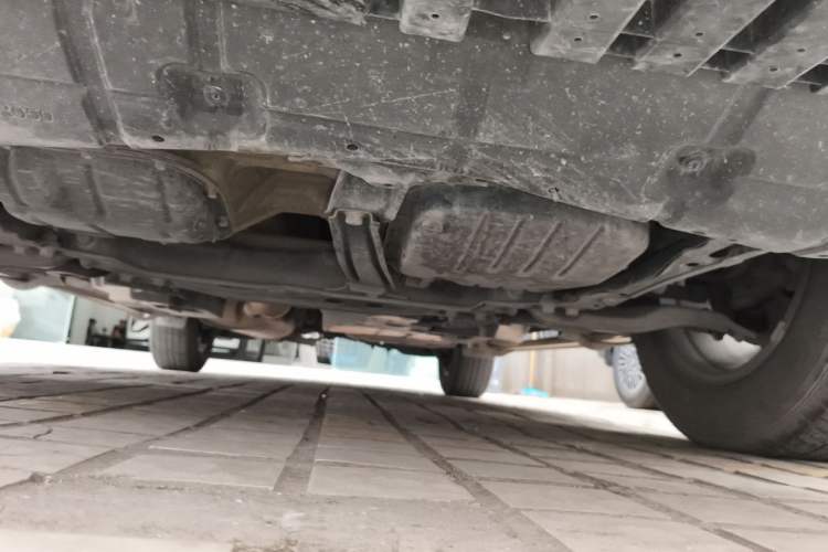 Used Toyota RAV4 2015 2.0L CVT Two-Wheel Drive Fashion Edition Chassis Front