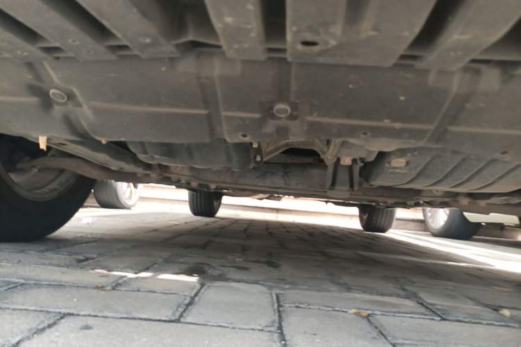 Used Toyota RAV4 2015 2.0L CVT Two-Wheel Drive Fashion Edition Chassis Front