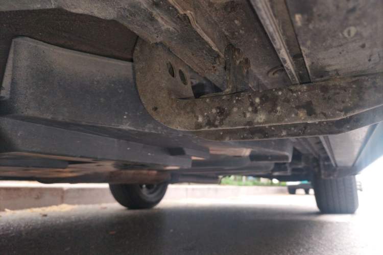 Used Toyota RAV4 2015 2.5L Automatic 4x4 Elite Edition Chassis Front Left