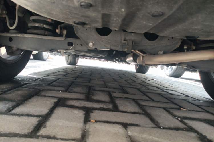 Used Toyota RAV4 2015 2.0L CVT Two-Wheel Drive Fashion Edition Chassis Rear