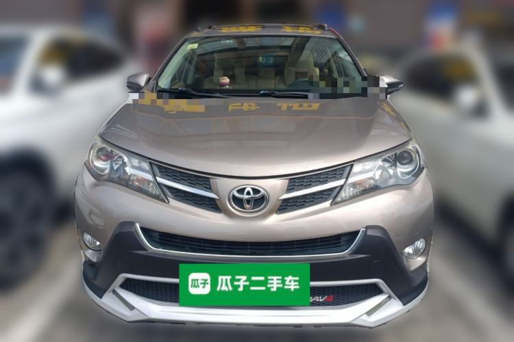 Used Toyota RAV4 2015 2.0L CVT Two-Wheel Drive Fashion Edition Front