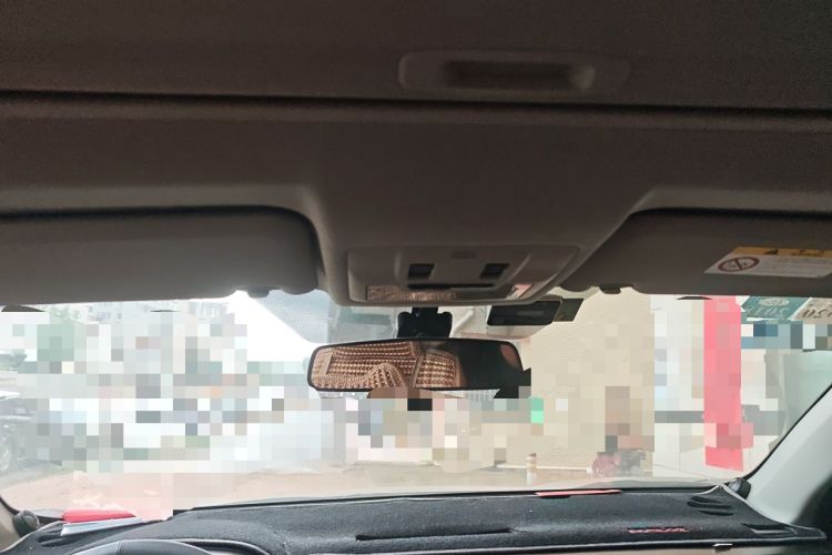 Used Toyota RAV4 2015 2.0L CVT Two-Wheel Drive Fashion Edition Headliner