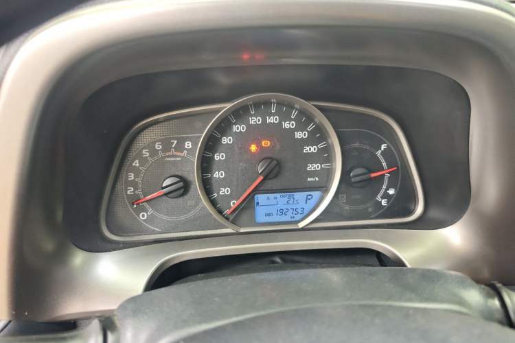 Used Toyota RAV4 2015 2.0L CVT Two-Wheel Drive Fashion Edition Instrument Cluster