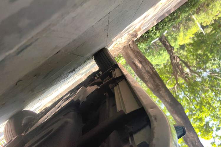 Used Toyota RAV4 2015 2.0L CVT Two-Wheel Drive Fashion Edition Left Side Sill