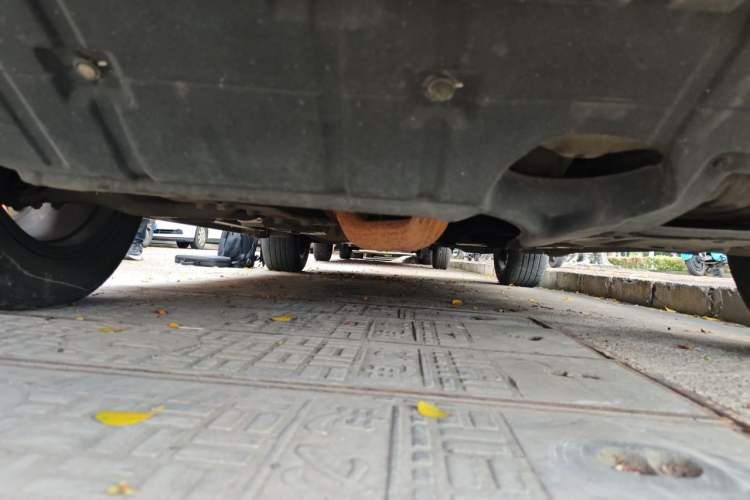 Used Toyota RAV4 2015 2.5L Automatic 4x4 Elite Edition Chassis Front
