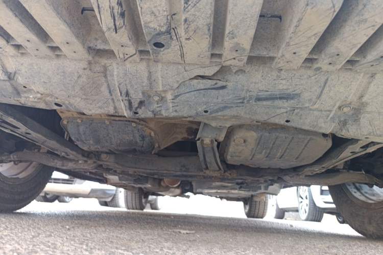 Used Toyota RAV4 2015 2.0L CVT Two-Wheel Drive Fashion Edition Chassis Front