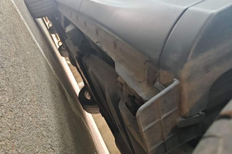 Used Toyota RAV4 2015 2.5L Automatic 4x4 Elite Edition Chassis Rear Left