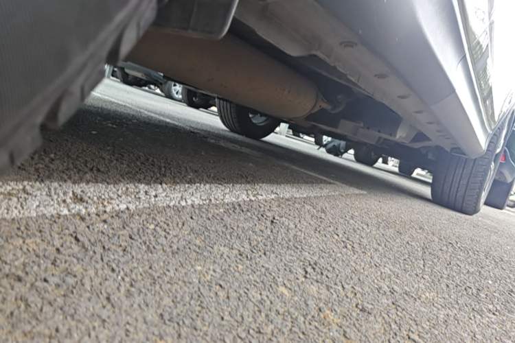 Used Toyota RAV4 2015 2.5L Automatic 4x4 Elite Edition Chassis Rear Right
