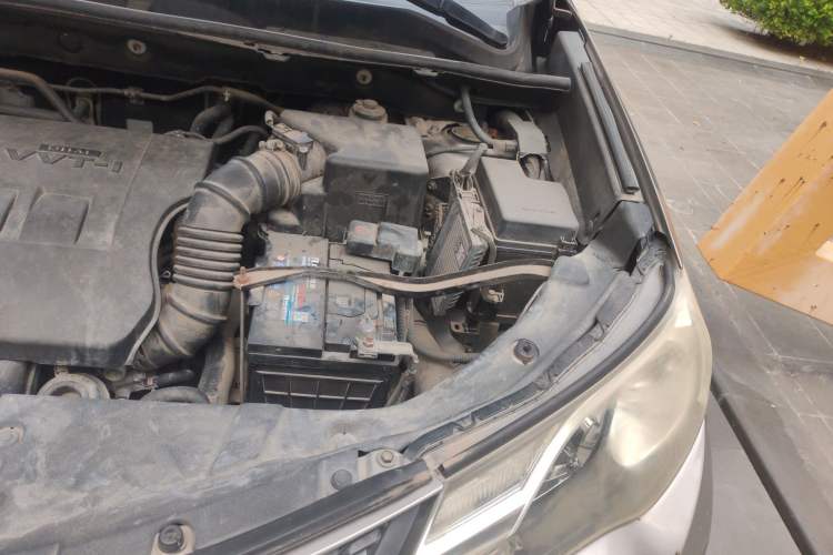 Used Toyota RAV4 2015 2.0L CVT Two-Wheel Drive Urban Edition Engine Bay Left
