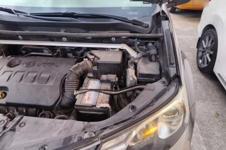 Used Toyota RAV4 2015 2.0L CVT Two-Wheel Drive Fashion Edition Engine Bay Left