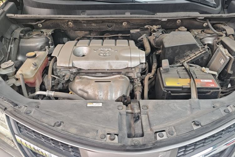 Used Toyota RAV4 2015 2.5L Automatic 4x4 Elite Edition Engine Bay