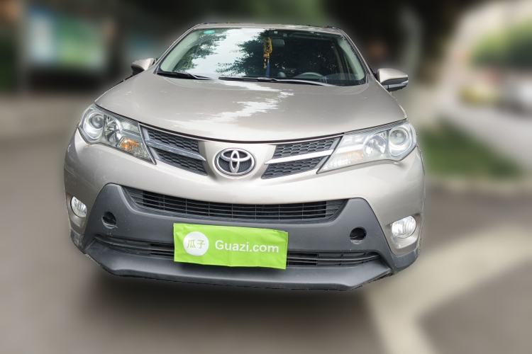 Used Toyota RAV4 2015 2.0L CVT Two-Wheel Drive Fashion Edition Exterior 1