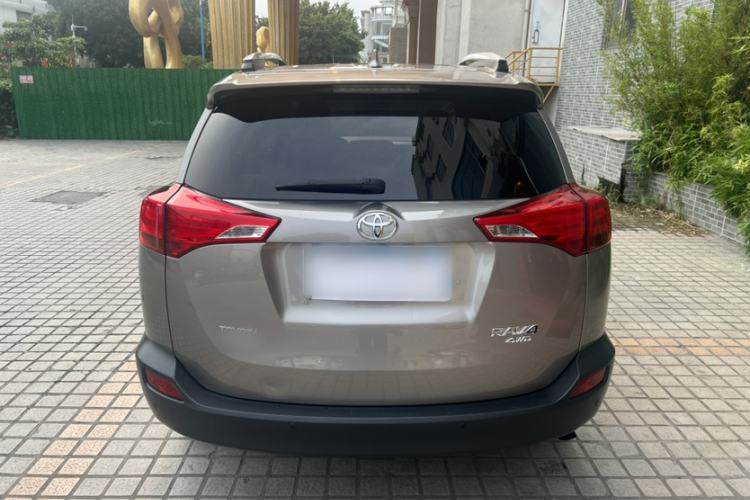 Used Toyota RAV4 2015 2.5L Automatic 4x4 Luxury Edition Exterior 2