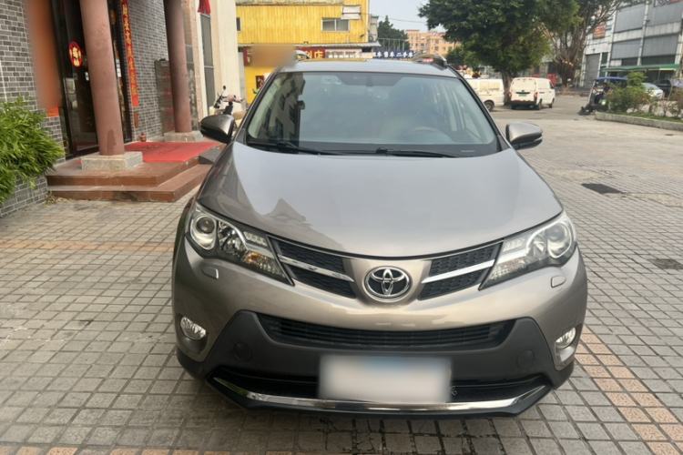Used Toyota RAV4 2015 2.5L Automatic 4x4 Luxury Edition Exterior 5