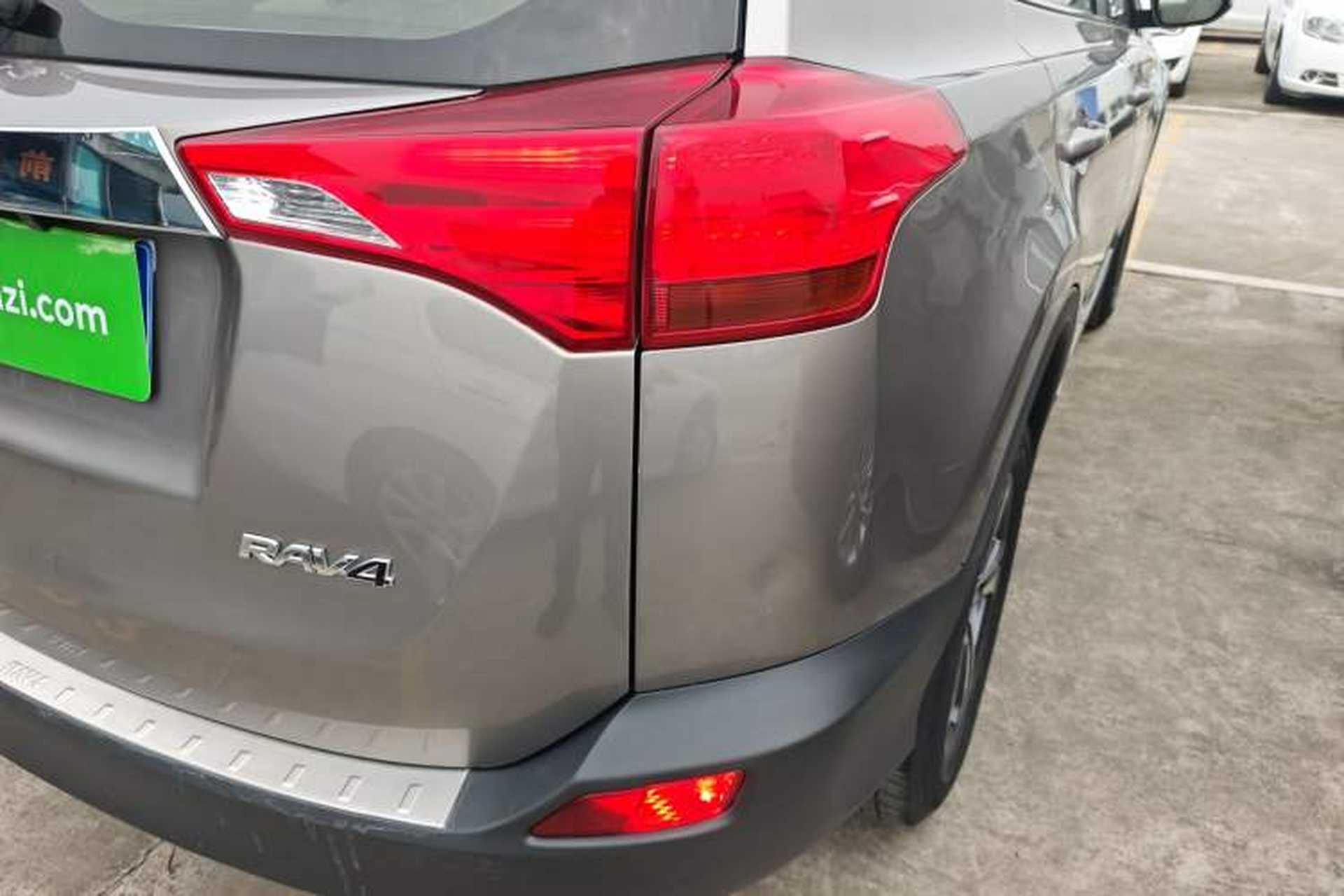 Used Toyota RAV4 2015 2.0L Manual Two-Wheel Drive Urban Edition Exterior 6