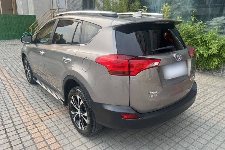 Used Toyota RAV4 2015 2.5L Automatic 4x4 Luxury Edition Exterior 7