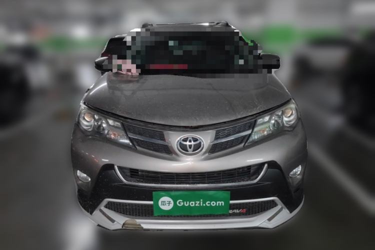 Used Toyota RAV4 2015 2.0L CVT Two-Wheel Drive Fashion Edition Front